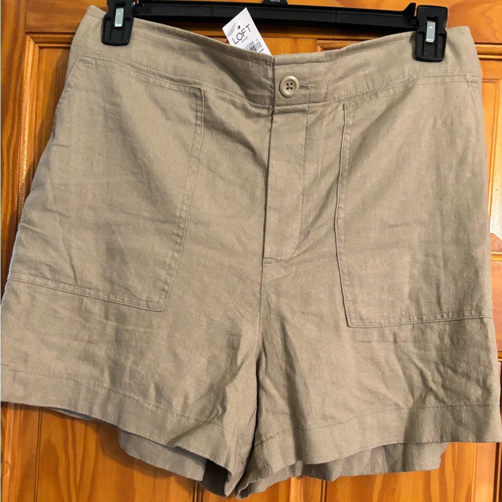 LOFT Beige Casual Shorts - Picture 3 of 4